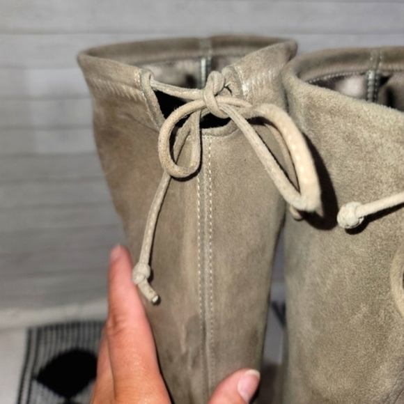 Stuart Weitzman Jocey Taupe Over The Knee Suede Flat Boots, sz 8.5 - Picture 10 of 16